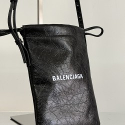 Balenciaga More ←