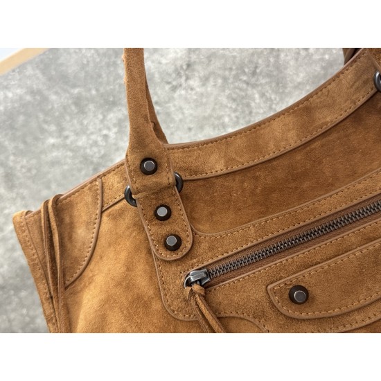 Balenciaga Le Cagole