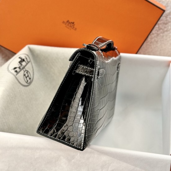 HERMÈS KELLY