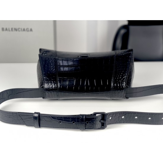 Balenciaga Downtown