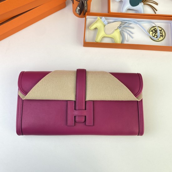 HERMÈS Clutchs
