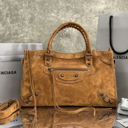 Balenciaga Le Cagole