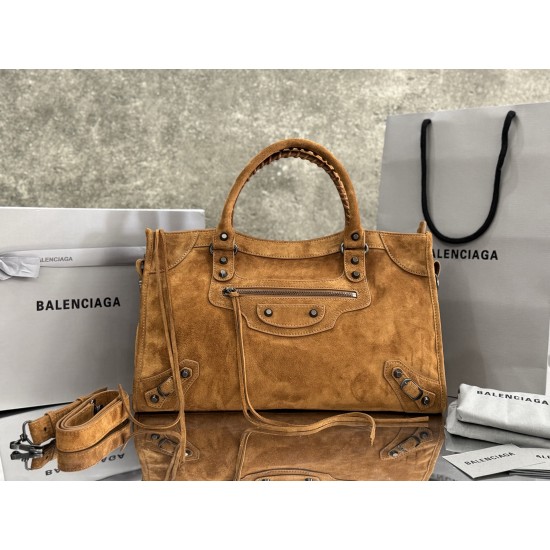 Balenciaga Le Cagole