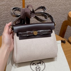 HERMÈS Picotin