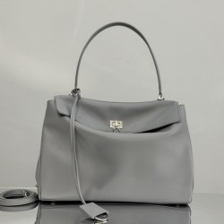 Balenciaga More ←