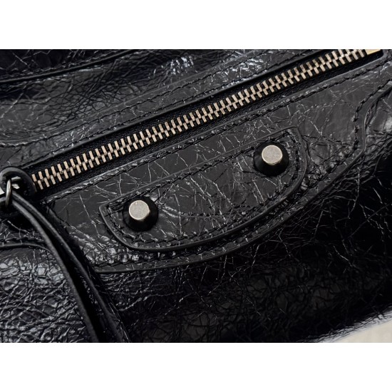 Balenciaga Le Cagole