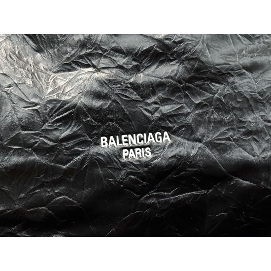 Balenciaga More ←