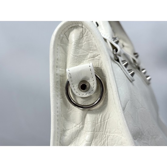 Balenciaga Le Cagole