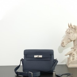 HERMÈS More