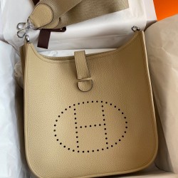 HERMÈS Evelyne