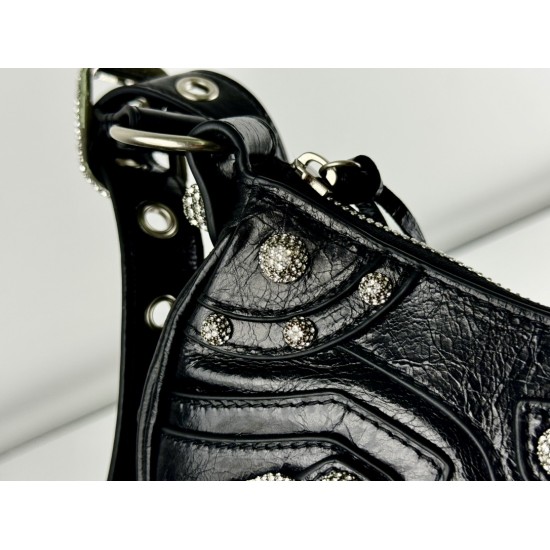 Balenciaga Le Cagole