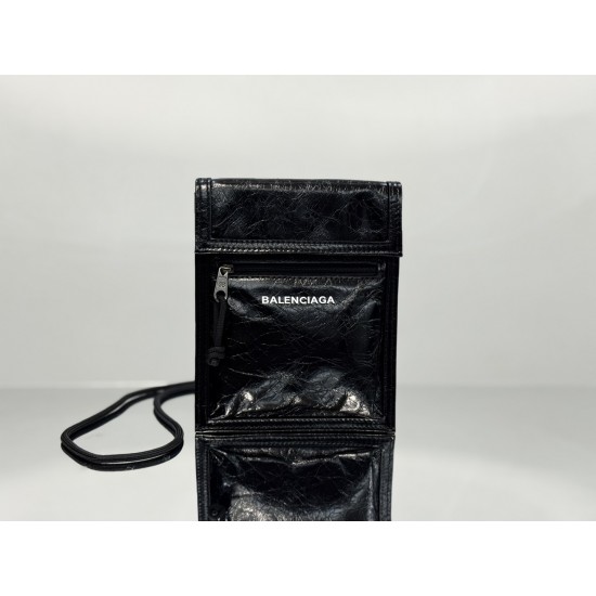 Balenciaga More ←
