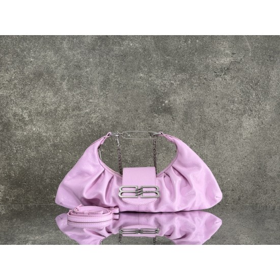 Balenciaga More ←