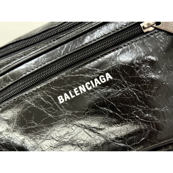 Balenciaga More ←