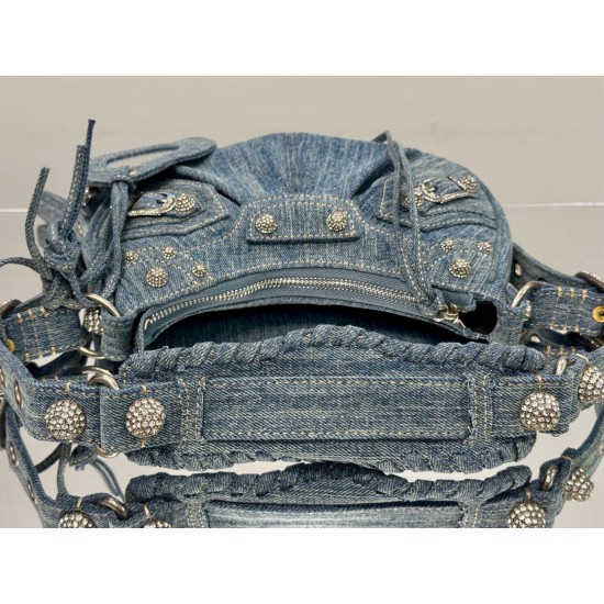 Balenciaga Le Cagole