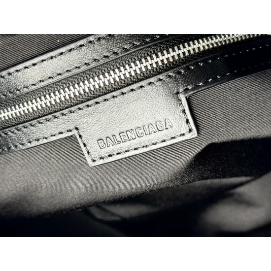 Balenciaga Le Cagole