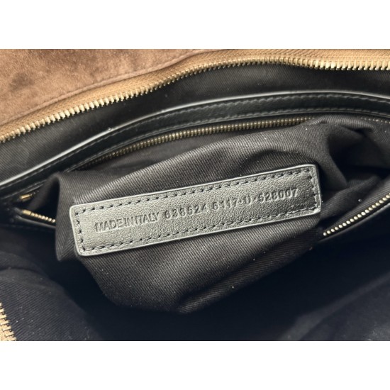 Balenciaga Le Cagole