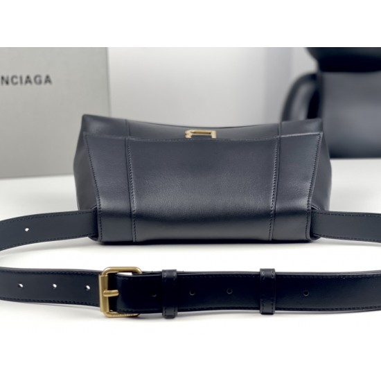 Balenciaga Downtown