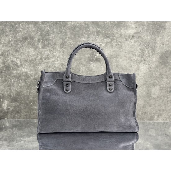 Balenciaga Le Cagole