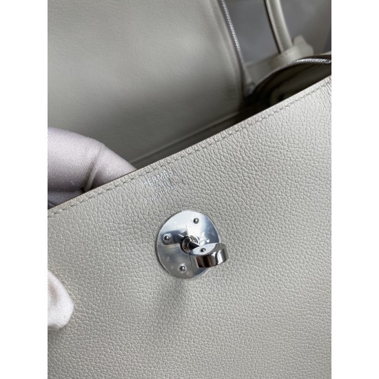 HERMÈS Lindy