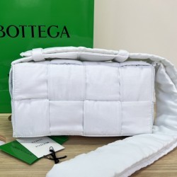 Bottega Veneta ​‍Cassette