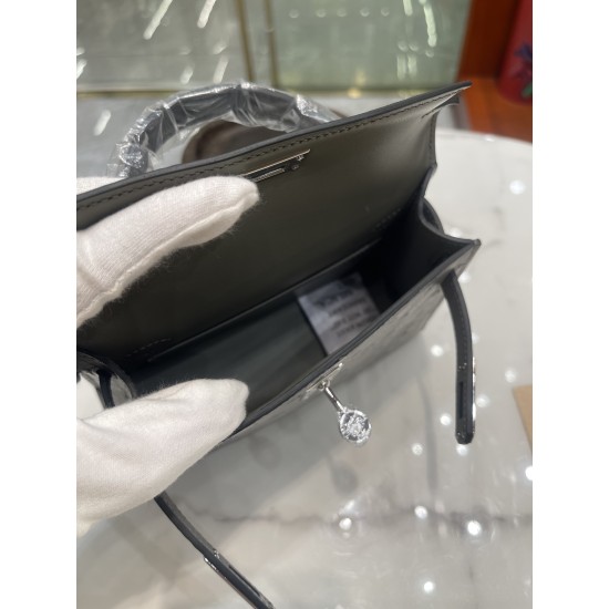 HERMÈS KELLY