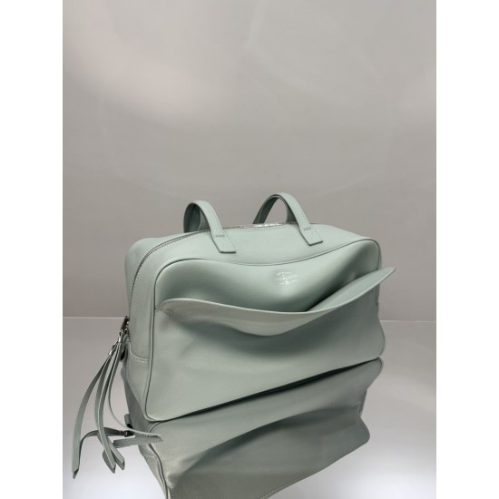 Balenciaga More ←