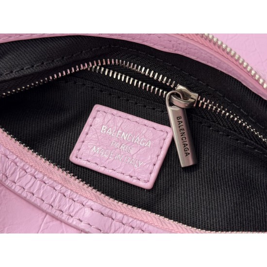 Balenciaga More ←
