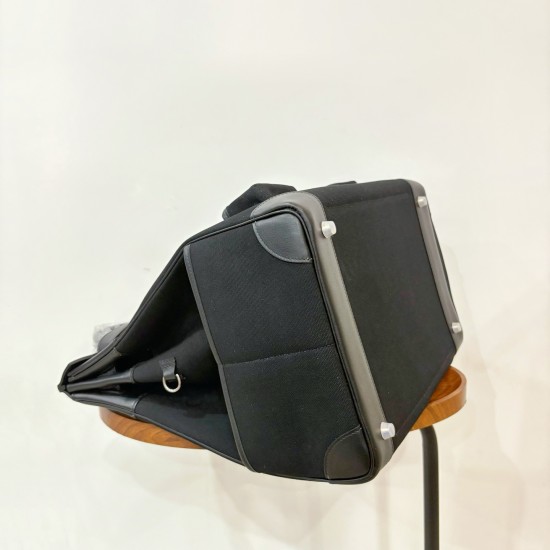 HERMÈS More