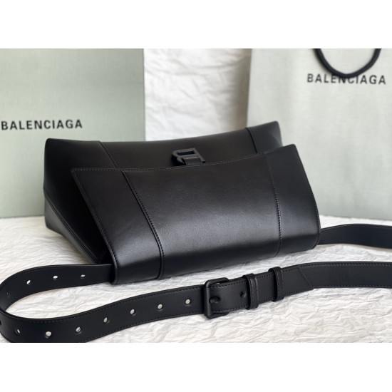 Balenciaga Downtown