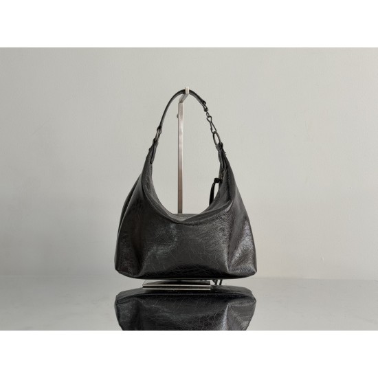 Balenciaga Le Cagole