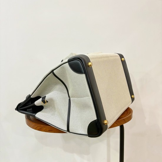 HERMÈS More