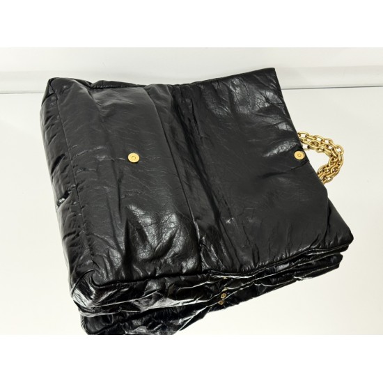 Balenciaga More ←