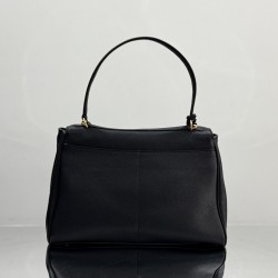 Balenciaga More ←