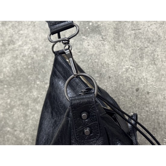 Balenciaga Le Cagole