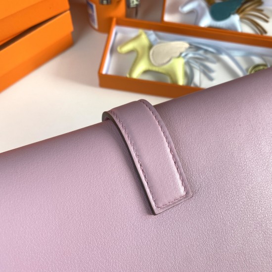 HERMÈS Clutchs
