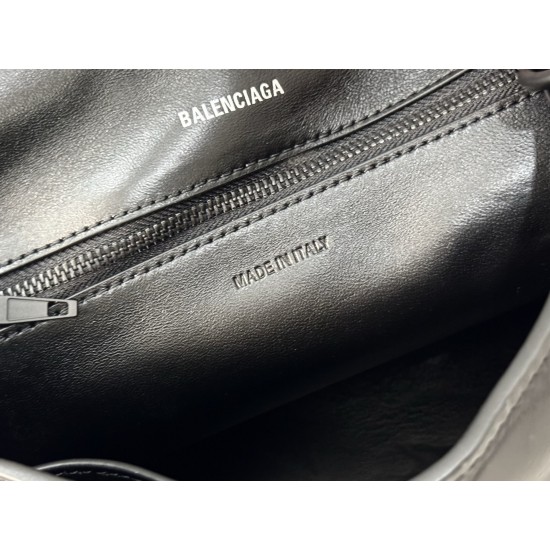 Balenciaga Downtown