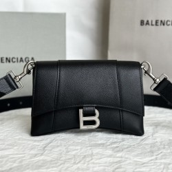 Balenciaga Downtown