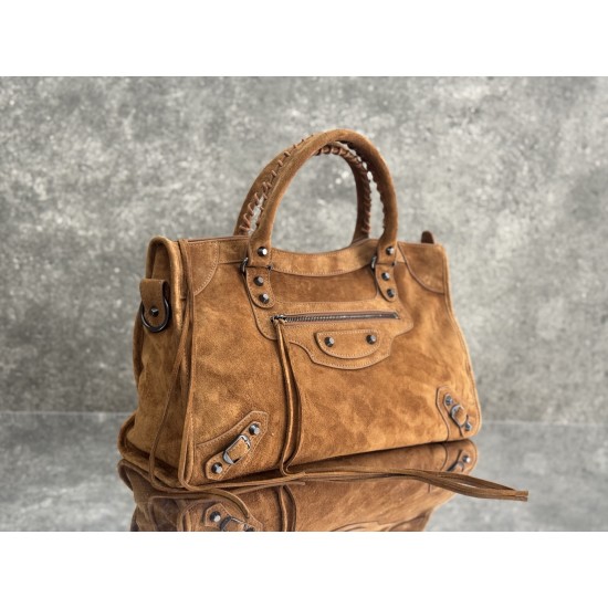 Balenciaga Le Cagole