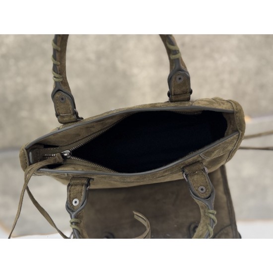 Balenciaga Le Cagole