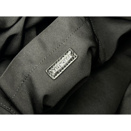Balenciaga More ←