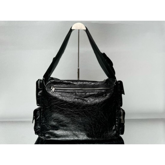 Balenciaga More ←