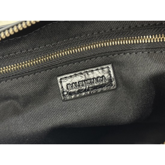 Balenciaga Le Cagole