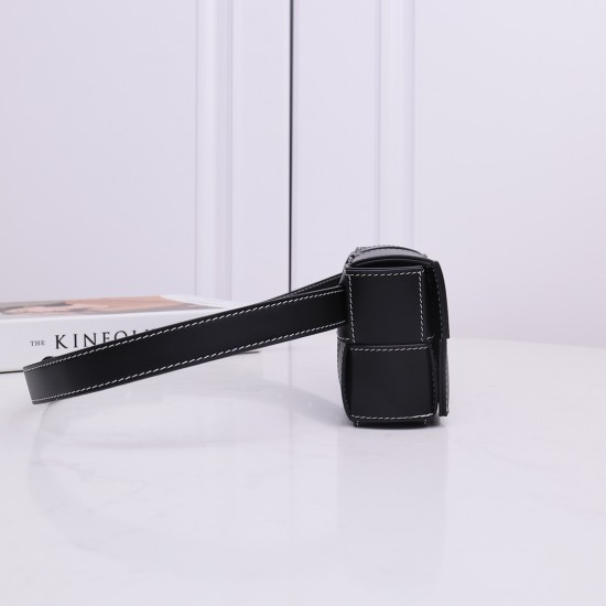 Bottega Veneta ​‍Cassette