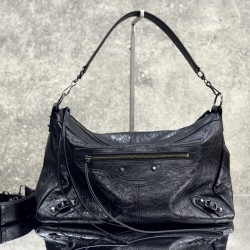 Balenciaga Le Cagole
