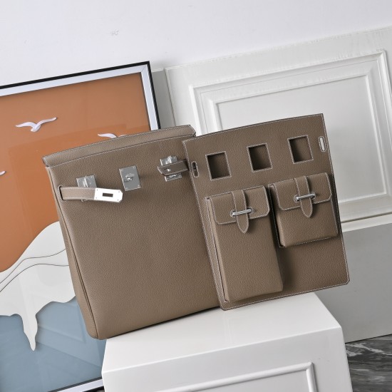 HERMÈS More
