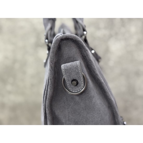 Balenciaga Le Cagole