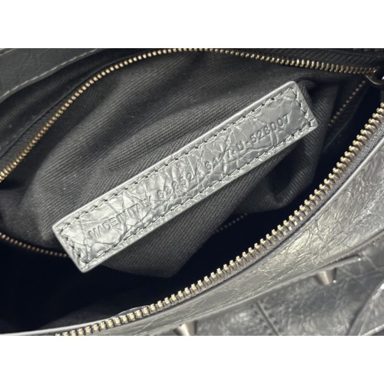 Balenciaga Le Cagole