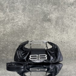 Balenciaga More ←