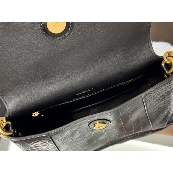 Balenciaga Downtown